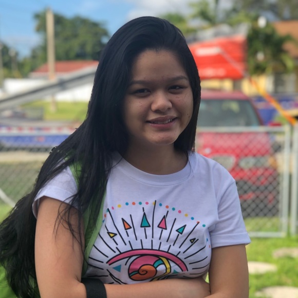 Meet your Posher, Carolina - Picture 1 of 1